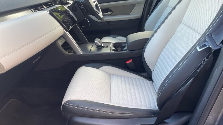 Land Rover Discovery Sport 2.0 D200 Dynamic HSE 5dr Auto [5 Seat] Diesel Station Wagon